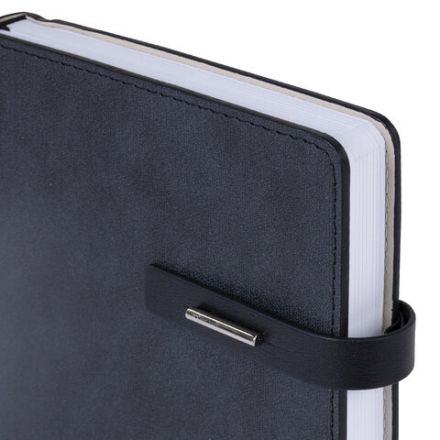 Ежедневник недатированный А5 138х213 мм BRAUBERG "Cowboy", под кожу, застежка 160 л., черный, 116200 Ежедневник недатированный А5 138х213 мм BRAUBERG "Cowboy", под кожу, застежка 160 л., черный, 116200