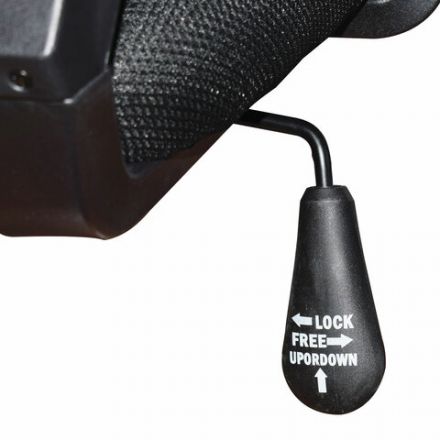 Кресло BRABIX "Victory MG-016", подголовник, хром, черное, 531924 Кресло BRABIX "Victory MG-016", подголовник, хром, черное, 531924