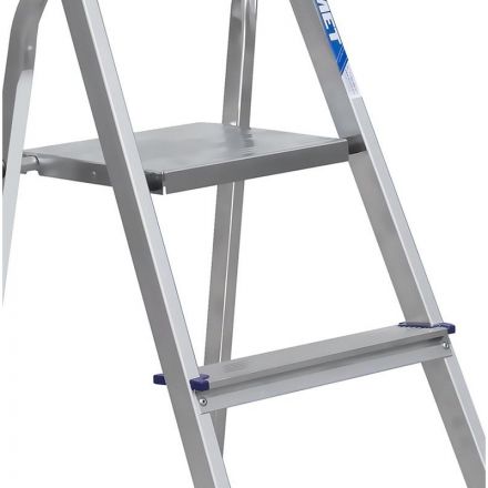 Стремянка Алюмет алюминиевая 5 ст. Ам705 Стремянка Алюмет алюминиевая 5 ст. Ам705