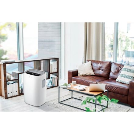 Кондиционер мобильный ELECTROLUX EACM-8 CL/N3 до 20 м2 Кондиционер мобильный ELECTROLUX EACM-8 CL/N3 до 20 м2