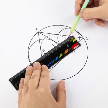 Линейка пластиковая 15 см, ПИФАГОР "Авто", цветная печать, с волнистым краем, европодвес, 210634 Линейка пластиковая 15 см, ПИФАГОР "Авто", цветная печать, с волнистым краем, европодвес, 210634