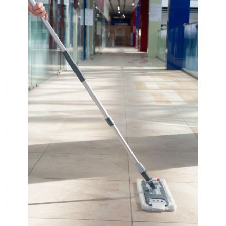 Рукоятка телескопическая HQ Profiline алюминиевая защелкивающаяся 100-180см Рукоятка телескопическая HQ Profiline алюминиевая защелкивающаяся 100-180см