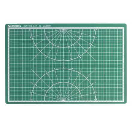 Коврик (мат) для резки BRAUBERG 3-слойный, А3 (450х300 мм), двусторонний, толщина 3 мм, зеленый, 236904