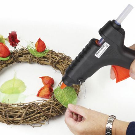 Клеевые стержни, диаметр 7 мм, длина 100 мм, белые, комплект 6 штук, BRAUBERG, европодвес, 670297 Клеевые стержни, диаметр 7 мм, длина 100 мм, белые, комплект 6 штук, BRAUBERG, европодвес, 670297