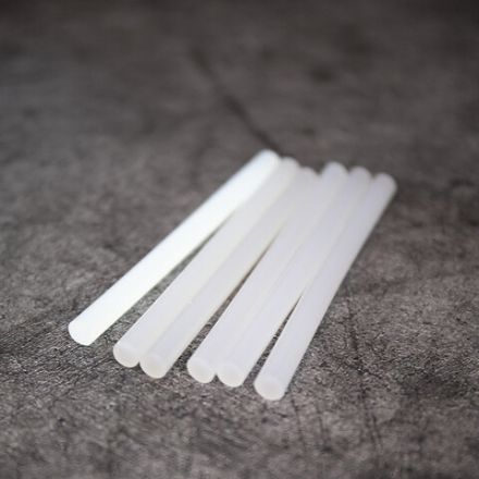 Клеевые стержни, диаметр 7 мм, длина 100 мм, белые, комплект 6 штук, BRAUBERG, европодвес, 670297 Клеевые стержни, диаметр 7 мм, длина 100 мм, белые, комплект 6 штук, BRAUBERG, европодвес, 670297