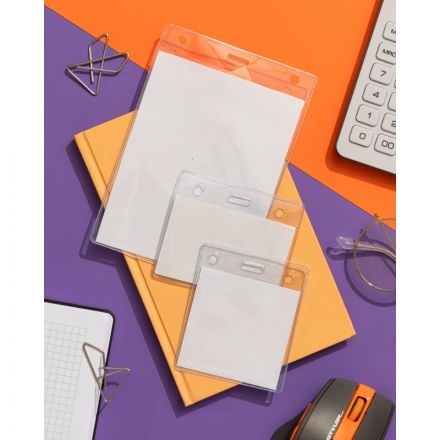 Бейдж Комус вертикальный 163х114 мм без держателя Бейдж Комус вертикальный 163х114 мм без держателя