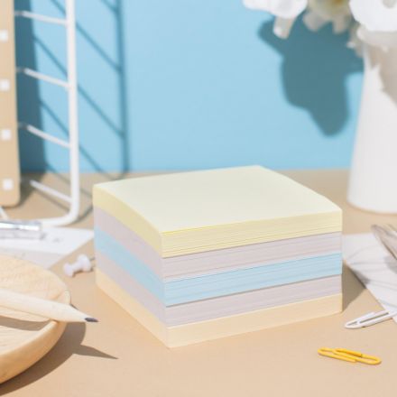 Блок для записей Attache Economy 90x90x50 мм разноцветный (плотность 65-80 г/кв.м)