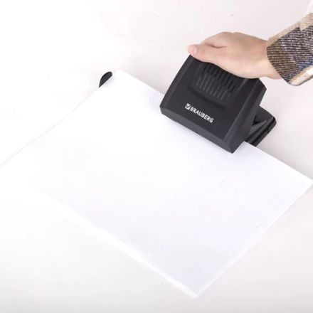 Дырокол BRAUBERG "SUPER", до 30 листов, черный, 272744 Дырокол BRAUBERG "SUPER", до 30 листов, черный, 272744