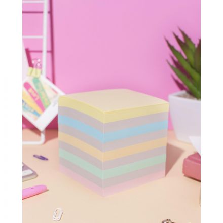 Блок для записей Attache Economy 90x90x90 мм разноцветный (плотность 65-80 г/кв.м) Блок для записей Attache Economy 90x90x90 мм разноцветный (плотность 65-80 г/кв.м)