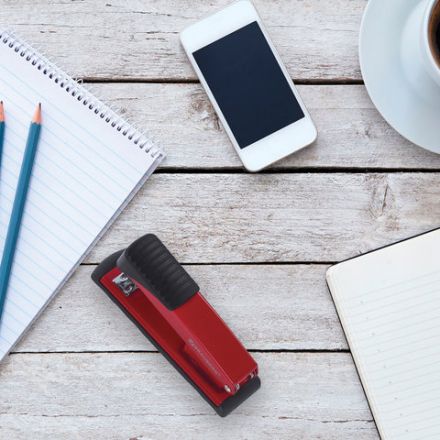 Степлер №24/6, 26/6 металлический BRAUBERG "Office", до 30 листов, красный, 228613 Степлер №24/6, 26/6 металлический BRAUBERG "Office", до 30 листов, красный, 228613