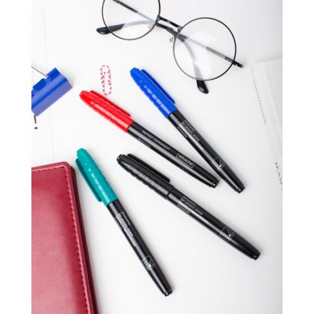 Набор маркеров перманентных Attache (толщина линии 1.5-3 мм, 4 штуки в упаковке) Набор маркеров перманентных Attache (толщина линии 1.5-3 мм, 4 штуки в упаковке)