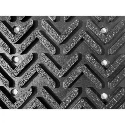 Коврик входной резиновый 60см x 90см х 9мм, стрелка Коврик входной резиновый 60см x 90см х 9мм, стрелка