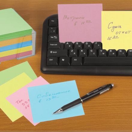 Блок для записей BRAUBERG в подставке прозрачной, куб 9х9х5 см, цветной, 122226 Блок для записей BRAUBERG в подставке прозрачной, куб 9х9х5 см, цветной, 122226