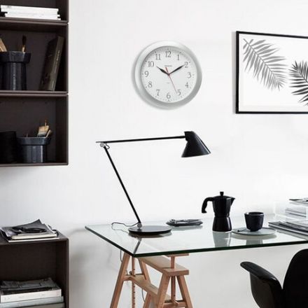 Часы настенные TROYKATIME (TROYKA) 11170113, круг, белые, серебристая рамка, 29х29х3,5 см Часы настенные TROYKATIME (TROYKA) 11170113, круг, белые, серебристая рамка, 29х29х3,5 см