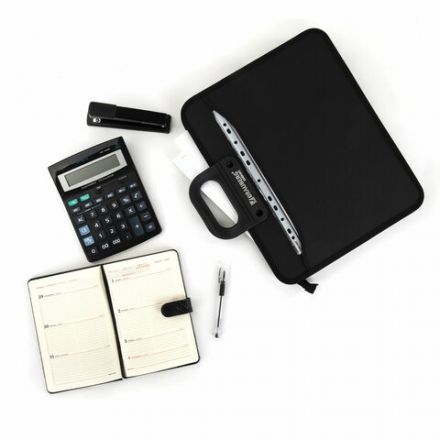 Папка-портфель пластиковая BRAUBERG "ПРЕМЬЕР" А4 (390х315х120 мм) 3 отделения, фактура "бисер", черная, 223082 Папка-портфель пластиковая BRAUBERG "ПРЕМЬЕР" А4 (390х315х120 мм) 3 отделения, фактура "бисер", черная, 223082