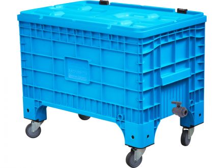 Контейнер п/э 1017х636х793 сплошной, на колёсах, с крышкой на петлях, с КШ 1 внешняя резьба цв. сини Контейнер п/э 1017х636х793 сплошной, на колёсах, с крышкой на петлях, с КШ 1 внешняя резьба цв. сини