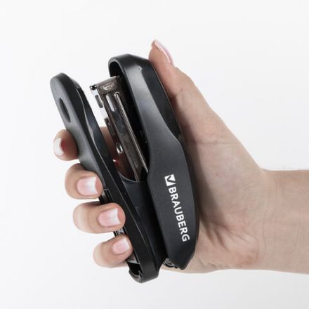 Степлер №24/6, 26/6 BRAUBERG "Extra", до 30 листов, черно-серый, 229086 Степлер №24/6, 26/6 BRAUBERG "Extra", до 30 листов, черно-серый, 229086