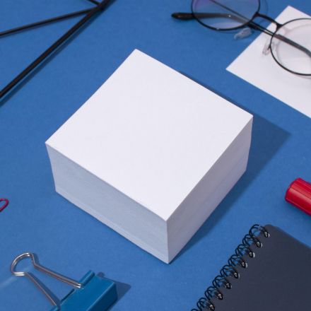 Блок для записей Attache Economy на склейке 9х9х5 белый 65 гр 92