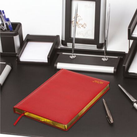 Ежедневник датированный 2026 БОЛЬШОЙ ФОРМАТ 210х297 мм, А4, BRAUBERG "Iguana", под кожу, красный, 117246