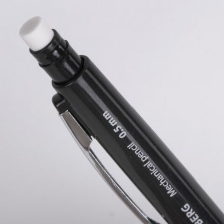 Карандаш механический 0,5 мм, BRAUBERG "Modern", ластик, резиновый грип, корпус черный, 180286 Карандаш механический 0,5 мм, BRAUBERG "Modern", ластик, резиновый грип, корпус черный, 180286