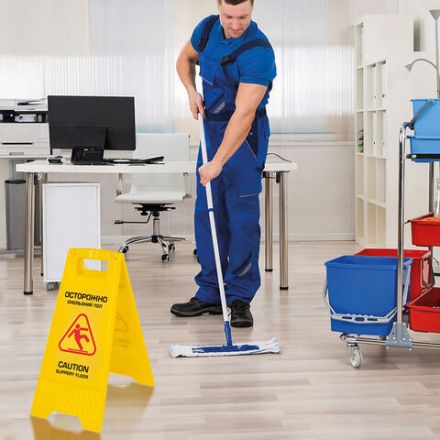 Знак предупреждающий "Осторожно! Скользкий пол!" пластиковый, 62х30 см, LAIMA PROFESSIONAL, 608006 Знак предупреждающий "Осторожно! Скользкий пол!" пластиковый, 62х30 см, LAIMA PROFESSIONAL, 608006