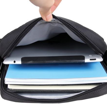 Сумка на плечо BRAUBERG COMPACT с отделением для планшета 9,7'', 2 кармана, черная, 26,5x22x5,5 см, 240500 Сумка на плечо BRAUBERG COMPACT с отделением для планшета 9,7'', 2 кармана, черная, 26,5x22x5,5 см, 240500