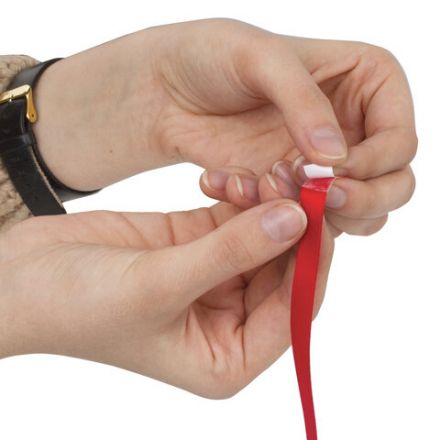 Закладки-ляссе "ТРИКОЛОР" для книг А4 (длина 38 см) ПИФАГОР, клейкий край, 3 ленты, 111647 Закладки-ляссе "ТРИКОЛОР" для книг А4 (длина 38 см) ПИФАГОР, клейкий край, 3 ленты, 111647