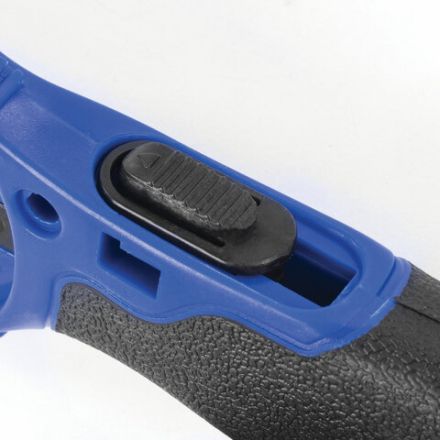 Нож раскройный роликовый 45 мм BRAUBERG, круглое лезвие, резиновые вставки, 237162 Нож раскройный роликовый 45 мм BRAUBERG, круглое лезвие, резиновые вставки, 237162