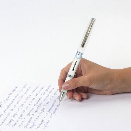 Ручка шариковая масляная с грипом BRAUBERG "Roll-X", СИНЯЯ, корпус белый с печатью, узел 0,7 мм, линия письма 0,35 мм, 143008 Ручка шариковая масляная с грипом BRAUBERG "Roll-X", СИНЯЯ, корпус белый с печатью, узел 0,7 мм, линия письма 0,35 мм, 143008