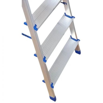 Стремянка двухсторонняя алюминиевая 5 ступеней TARKO 04205e Стремянка двухсторонняя алюминиевая 5 ступеней TARKO 04205e