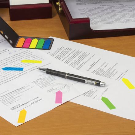 Закладки клейкие неоновые BRAUBERG, 42х12 мм, 100 штук (5 цветов х 20 листов), в картонной книжке, 122705 Закладки клейкие неоновые BRAUBERG, 42х12 мм, 100 штук (5 цветов х 20 листов), в картонной книжке, 122705