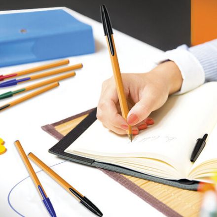 Ручка шариковая BIC "Orange", СИНЯЯ, корпус оранжевый, узел 0,8 мм, линия письма 0,3 мм, 8099221 Ручка шариковая BIC "Orange", СИНЯЯ, корпус оранжевый, узел 0,8 мм, линия письма 0,3 мм, 8099221