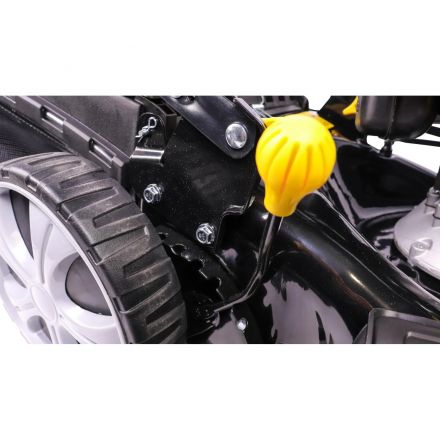 Газонокосилка Champion LM4627 (2,6кВт привод 457мм 60л 25-75мм 28,7 кг 3в1)