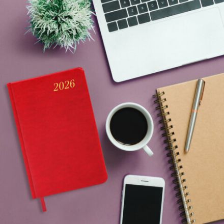 Ежедневник датированный 2026 А5 138x213 мм, BRAUBERG "Iguana", под кожу, красный, 117055