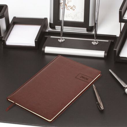 Еженедельник датированный 2026, БОЛЬШОЙ ФОРМАТ 210х297 мм, А4, BRAUBERG "Imperial", под кожу, коричневый, 117156 Еженедельник датированный 2026, БОЛЬШОЙ ФОРМАТ 210х297 мм, А4, BRAUBERG "Imperial", под кожу, коричневый, 117156