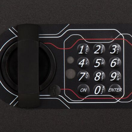 Сейф мебельный BRABIX "SF-170EL", 170х260х230 мм, электронный замок, черный, 291143, S103BR210614 Сейф мебельный BRABIX "SF-170EL", 170х260х230 мм, электронный замок, черный, 291143, S103BR210614