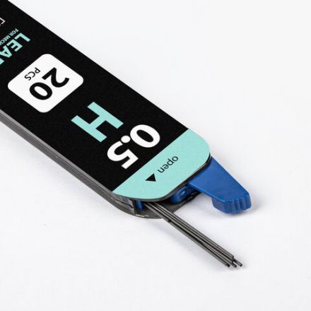 Грифели запасные 0,5 мм, H, BRAUBERG, КОМПЛЕКТ 20 шт., "Black Jack", 180450 Грифели запасные 0,5 мм, H, BRAUBERG, КОМПЛЕКТ 20 шт., "Black Jack", 180450