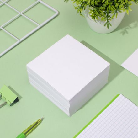 Блок для записей КОМУС запасной 9х9х5 белый блок 100 г, 100 Блок для записей КОМУС запасной 9х9х5 белый блок 100 г, 100