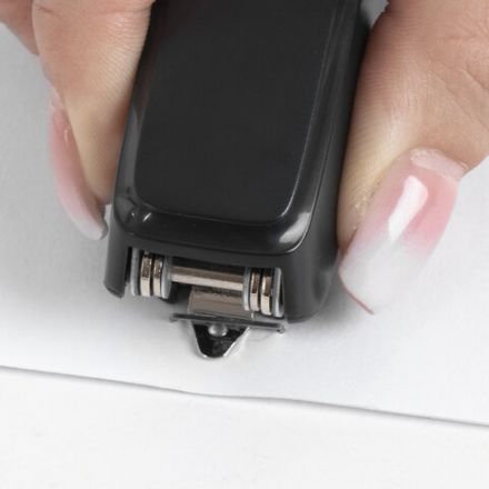 Степлер №10 BRAUBERG "Extra", до 20 листов, антистеплер, черно-красный, 229079 Степлер №10 BRAUBERG "Extra", до 20 листов, антистеплер, черно-красный, 229079