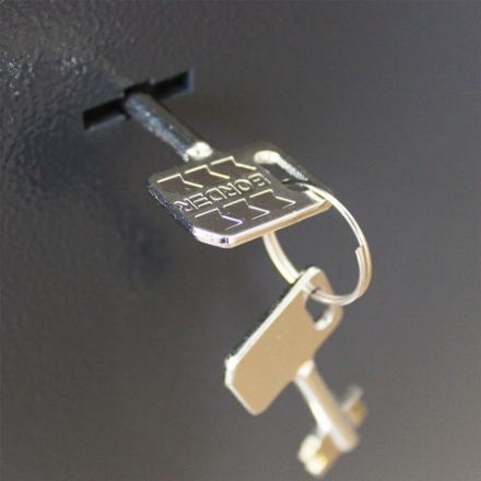 Сейф BRABIX "КМ-1200Т", 1200х475х400 мм, 74 кг, ключевой замок, трейзер, крепление к стене, 291169 Сейф BRABIX "КМ-1200Т", 1200х475х400 мм, 74 кг, ключевой замок, трейзер, крепление к стене, 291169