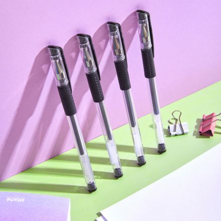 Ручка гелевая Attache Gelios-010 черная (толщина линии 0.5 мм) Ручка гелевая Attache Gelios-010 черная (толщина линии 0.5 мм)