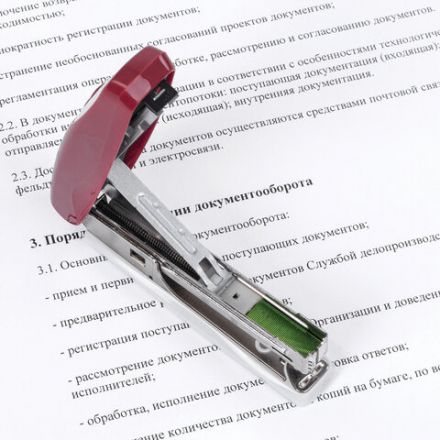 Скобы для степлера цветные №10, 1000 штук, BRAUBERG "EXTRA", до 20 листов, 229300 Скобы для степлера цветные №10, 1000 штук, BRAUBERG "EXTRA", до 20 листов, 229300